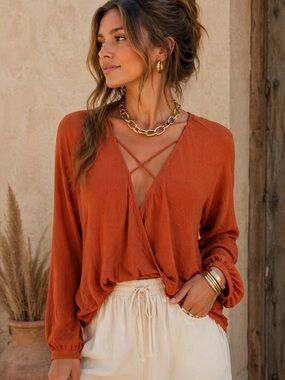 UO Silence + Noise Mayfair Surplice Top